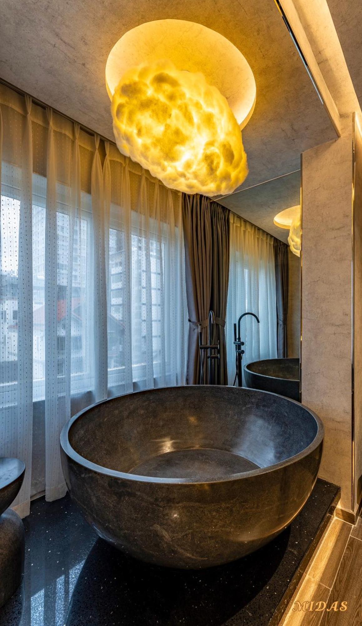Midas Hotel 2 Ho Chi Minh-staden Exteriör bild